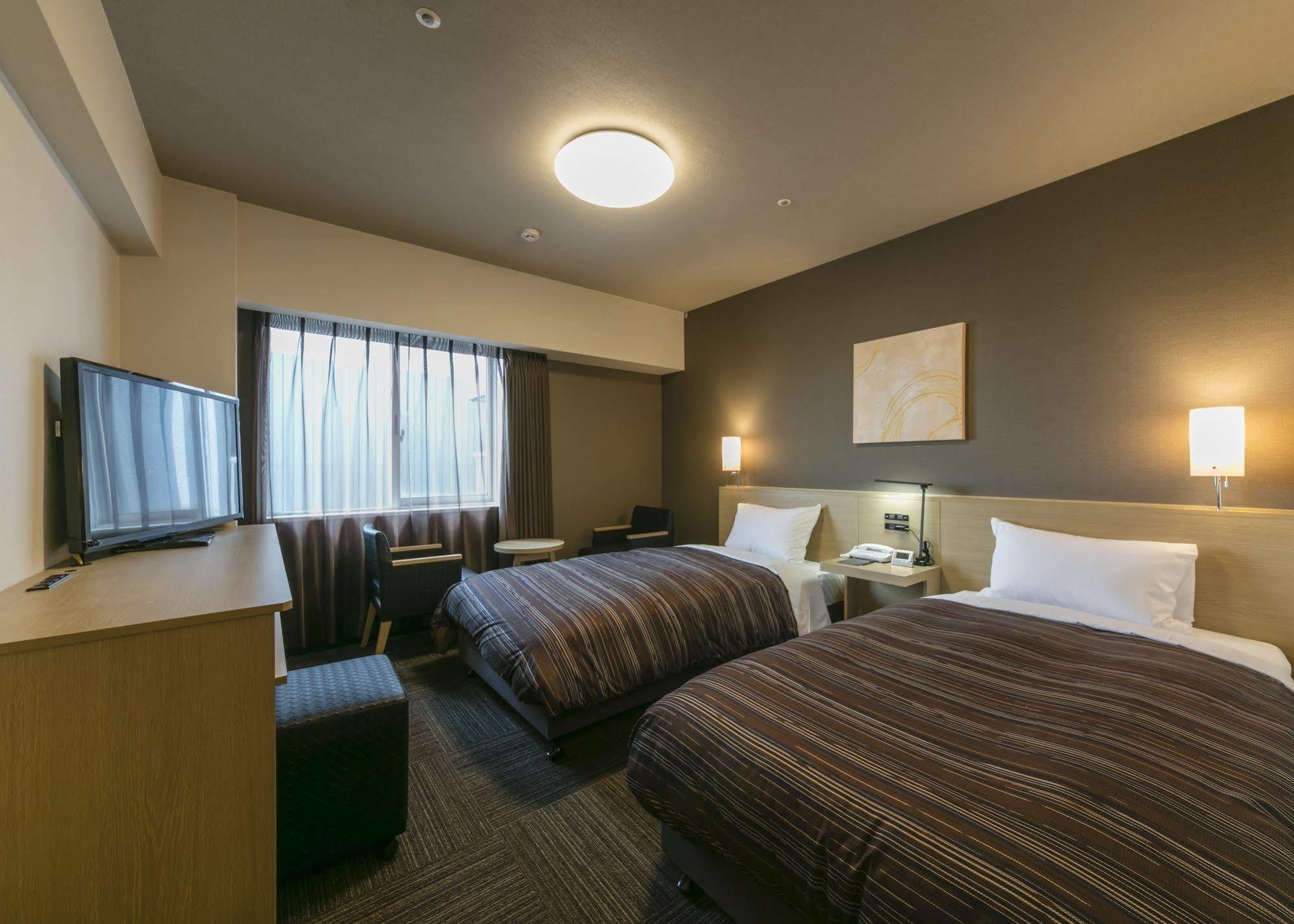 Hotel Route-Inn Kumamoto Ekimae Eksteriør billede